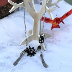 4/$20 jewelry SALE! Floral, bedazzled necklace